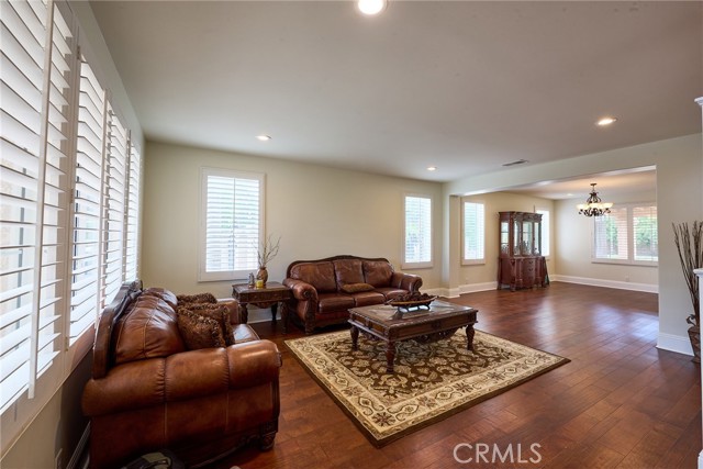 Detail Gallery Image 9 of 57 For 3153 Arapaho, Norco,  CA 92860 - 5 Beds | 3 Baths