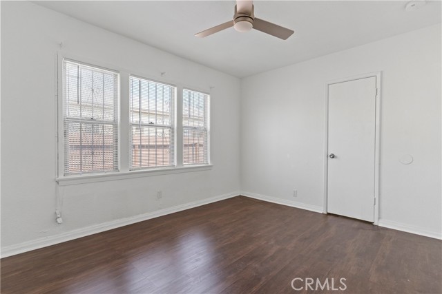 2227 E 112th Street, Los Angeles CA: https://media.crmls.org/medias/e7c88e97-7447-414a-9e50-3c02bb90116b.jpg
