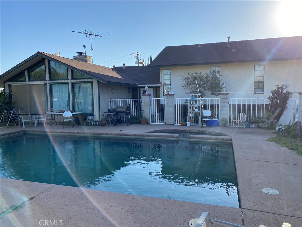 9293 Mountain View Avenue, Cherry Valley, CA 92223