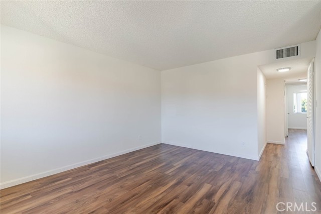 Detail Gallery Image 4 of 26 For 909 E Chevy Chase #9,  Glendale,  CA 91205 - 2 Beds | 2 Baths