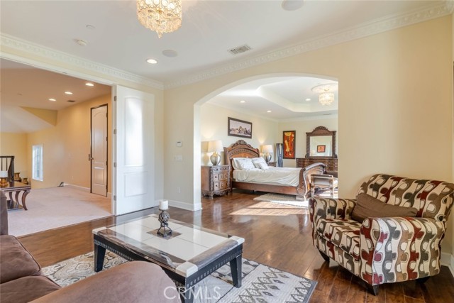 Detail Gallery Image 43 of 72 For 10817 W Stallion Ranch Rd, Sunland,  CA 91040 - 5 Beds | 6 Baths