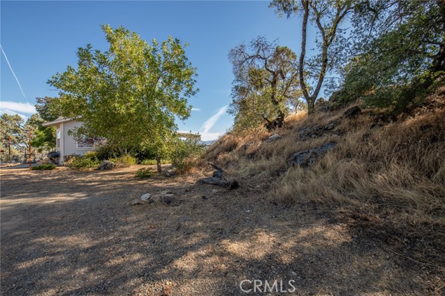 34689 Whispering Springs Lane, Tollhouse CA: https://media.crmls.org/medias/e7c9517a-d0c1-4be3-abb9-72d1bcc3e459.jpg