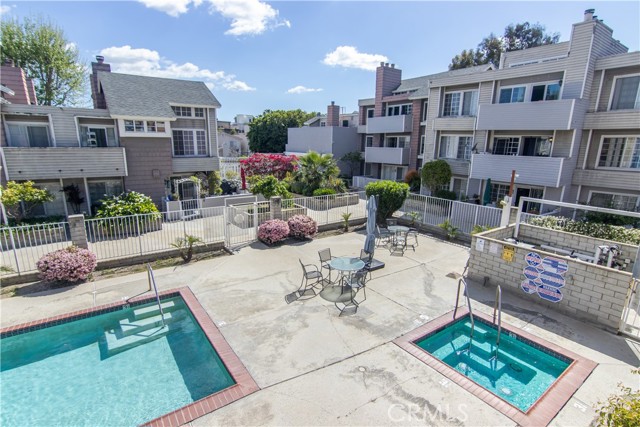 Detail Gallery Image 19 of 21 For 20235 Keswick St #102,  Winnetka,  CA 91306 - 2 Beds | 2 Baths