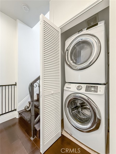 Detail Gallery Image 24 of 58 For 5960 Balcom, Encino,  CA 91316 - 4 Beds | 4 Baths