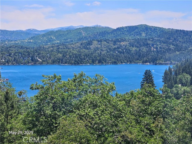 27431 Alpen, Lake Arrowhead CA: https://media.crmls.org/medias/e7cb8739-d228-4448-9b5c-93c3a3b4af2a.jpg