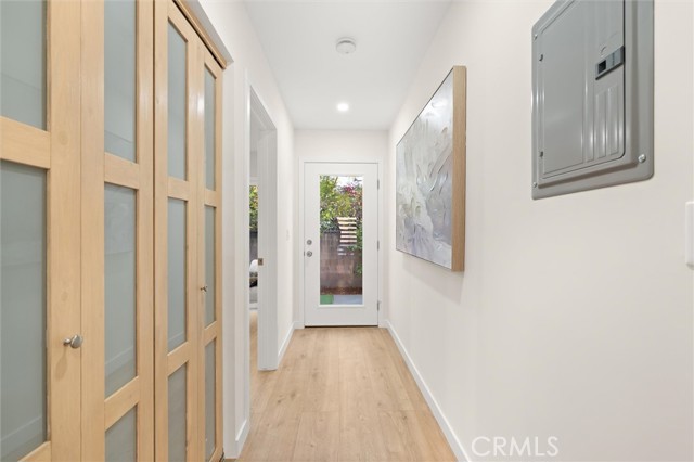 Detail Gallery Image 15 of 31 For 4534 Lennox, Sherman Oaks,  CA 91423 - 3 Beds | 2 Baths