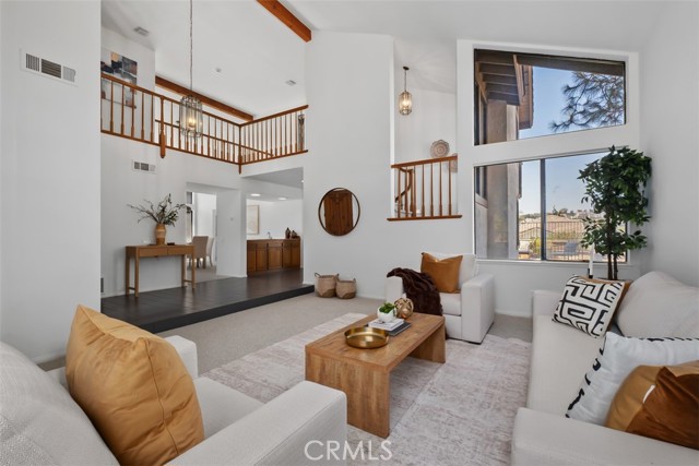 22571 Labrusca, Mission Viejo CA: https://media.crmls.org/medias/e7cc3648-2689-4eb7-8540-02084d6e2c26.jpg