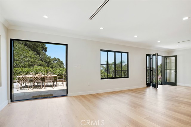 Detail Gallery Image 18 of 49 For 3515 Weslin Ave, Sherman Oaks,  CA 91423 - 3 Beds | 3 Baths