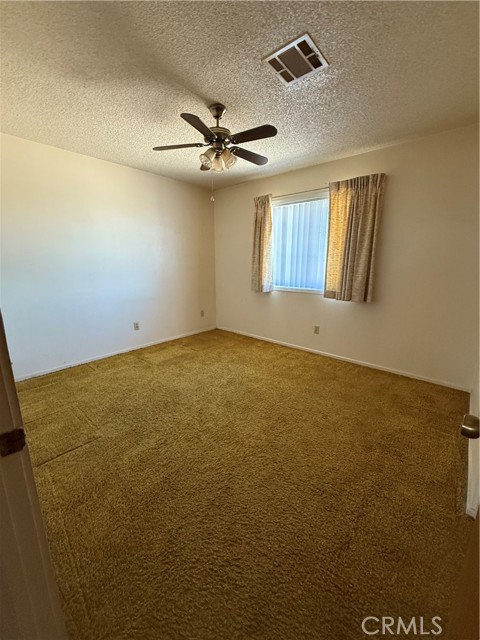 72400 El Paseo Drive, 29 Palms CA: https://media.crmls.org/medias/e7cd6654-d272-4a7d-b351-802108b2ff87.jpg