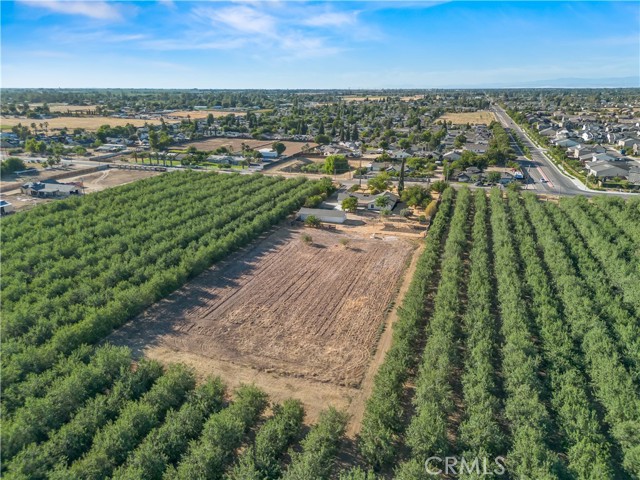 Detail Gallery Image 56 of 66 For 5527 W Olive Ave, Fresno,  CA 93722 - 4 Beds | 3/1 Baths