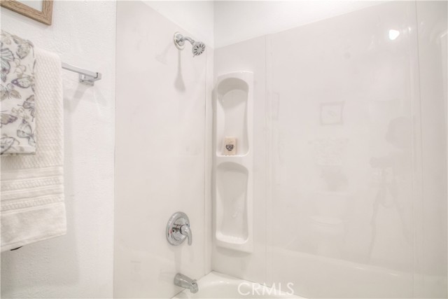 Detail Gallery Image 16 of 18 For 600 W 3rd St #C202,  Santa Ana,  CA 92701 - 2 Beds | 1 Baths