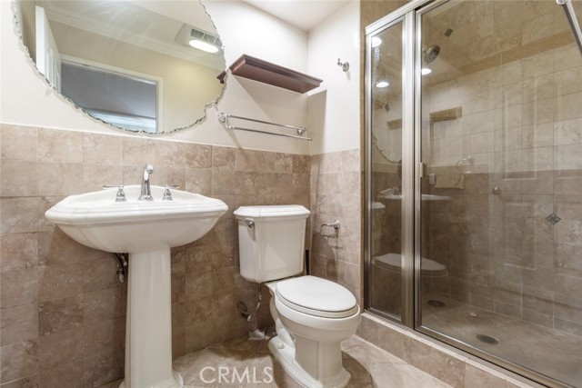 Detail Gallery Image 20 of 30 For 14631 Dickens St #7,  Sherman Oaks,  CA 91403 - 2 Beds | 2/1 Baths