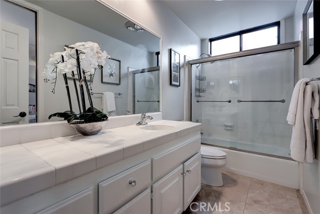 469 27th Street, Manhattan Beach, California 90266, 3 Bedrooms Bedrooms, ,3 BathroomsBathrooms,Residential,Sold,27th,SB22088434