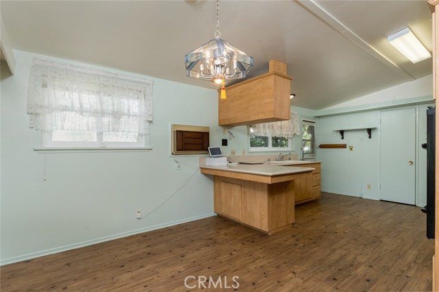3614 Burritt Way, Glendale CA: https://media.crmls.org/medias/e7d19d92-64c6-426f-8f65-5017ba0d8303.jpg