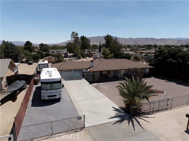 8197 Sherborn Avenue, Hesperia CA: https://media.crmls.org/medias/e7d1a973-a656-4674-9817-ce46bc129c97.jpg