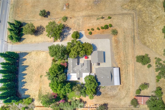 6060 Miners Ranch Road, Oroville CA: https://media.crmls.org/medias/e7d25867-e93a-4406-9b1f-f286f6ec8a99.jpg