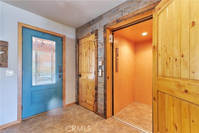 Detail Gallery Image 34 of 53 For 448 Edgemoor Rd, Big Bear Lake,  CA 92315 - 7 Beds | 4/1 Baths