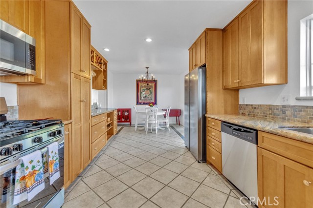 Detail Gallery Image 12 of 43 For 6171 Kiser, Huntington Beach,  CA 92647 - 3 Beds | 2 Baths