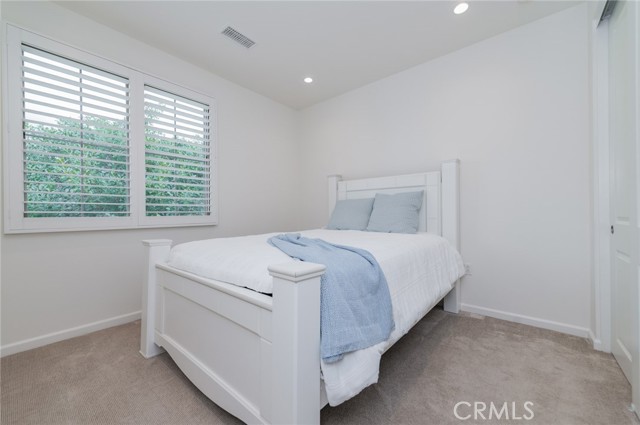 Detail Gallery Image 17 of 26 For 131 Damsel, Irvine,  CA 92620 - 2 Beds | 2 Baths