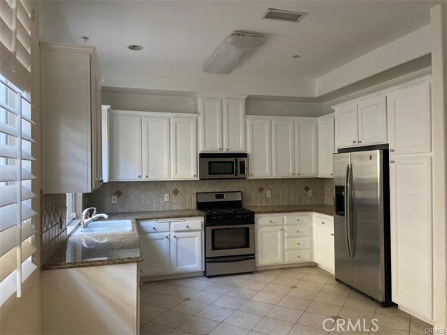 14535 Margate Street, Sherman Oaks CA: https://media.crmls.org/medias/e7d3a200-ad0d-48d8-acc2-865652893111.jpg