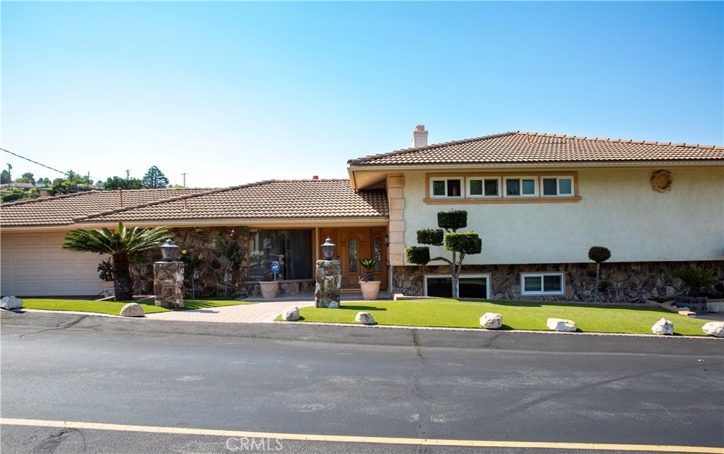 2821 Colt Rd