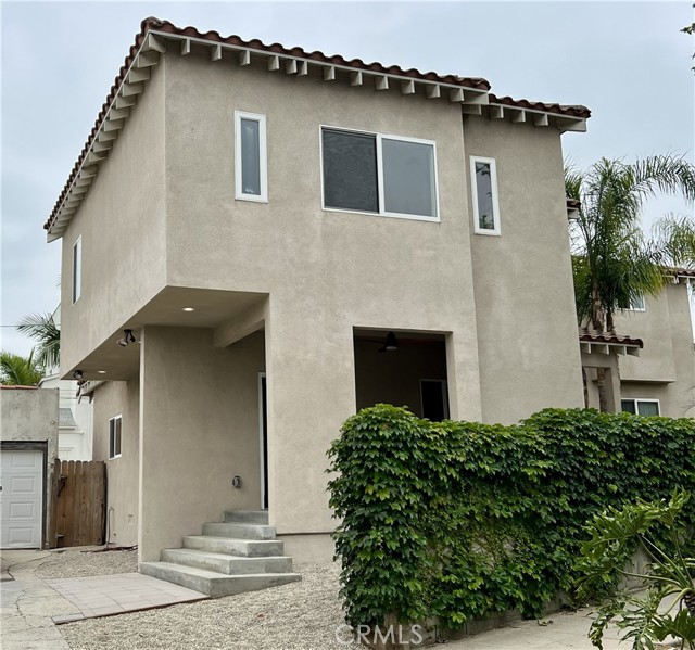 1100 S Highland