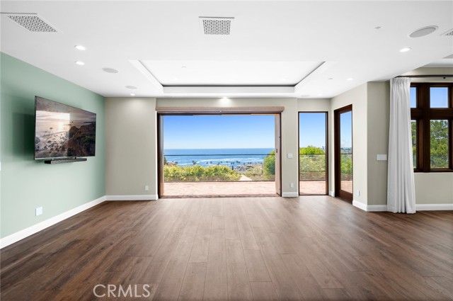 374 Ledroit Street, Laguna Beach CA: https://media.crmls.org/medias/e7d58bac-df6b-4b25-a27b-0e0dc7e2fd3a.jpg