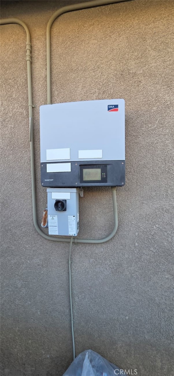 Detail Gallery Image 9 of 12 For 12637 Madrona, Victorville,  CA 92394 - 4 Beds | 2/1 Baths