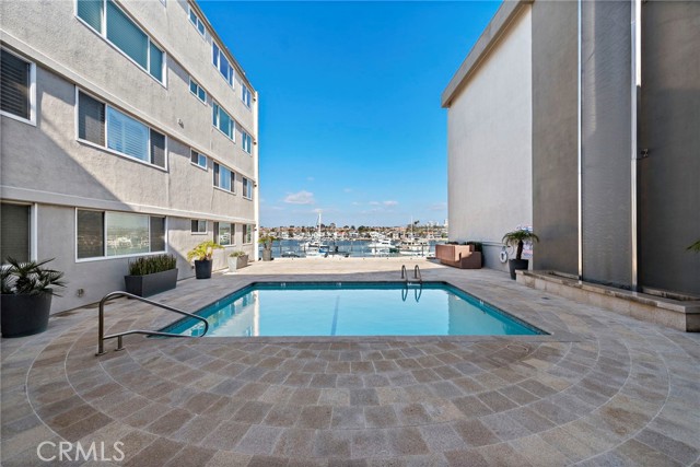 Detail Gallery Image 4 of 26 For 310 Fernando St #307,  Newport Beach,  CA 92661 - 2 Beds | 2 Baths