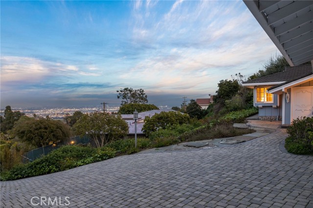 25 Stallion Road, Rancho Palos Verdes, California 90275, 3 Bedrooms Bedrooms, ,2 BathroomsBathrooms,Residential,Sold,Stallion,SB23043732