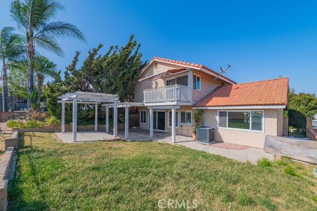 1135 Tierra Luna, Walnut CA: https://media.crmls.org/medias/e7d7fe3b-baff-4ad9-8bb4-ed724e0aa47d.jpg