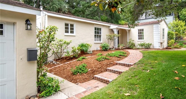 1368 Opechee Way photo 4