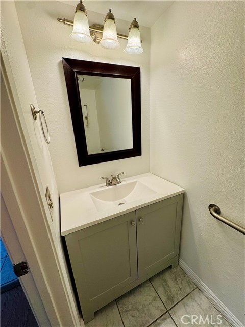 Detail Gallery Image 7 of 16 For 38252 La Loma Ave, Palmdale,  CA 93551 - 3 Beds | 3 Baths