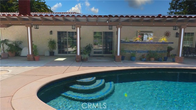 2509 Euclid E, Upland CA: https://media.crmls.org/medias/e7d86e83-b8f8-492d-953c-2814aa3c897e.jpg