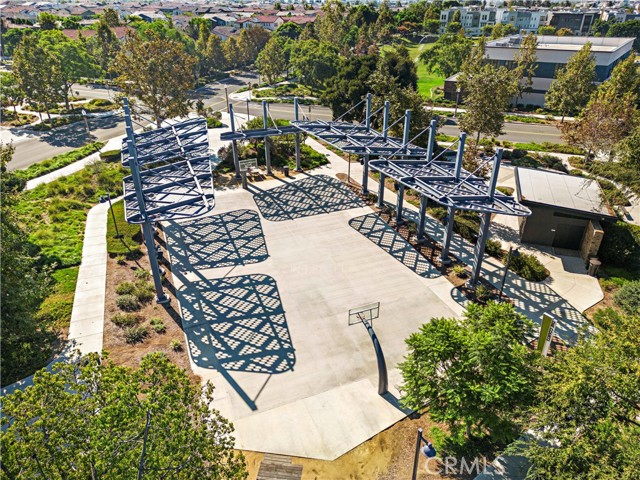 103 Aims, Irvine CA: https://media.crmls.org/medias/e7d9ef20-77d2-4556-a018-04e0aa74803d.jpg