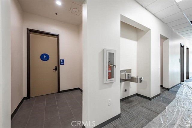 Image 4 of 6 For 5624 Philadelphia,(chino Valley Med  107,108