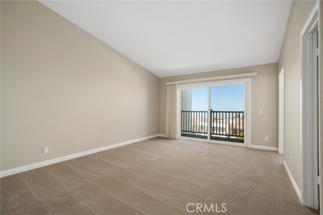 21 Hilltop Circle, Rancho Palos Verdes CA: https://media.crmls.org/medias/e7dbb02b-3c6e-4ae5-8767-e5f437633a09.jpg