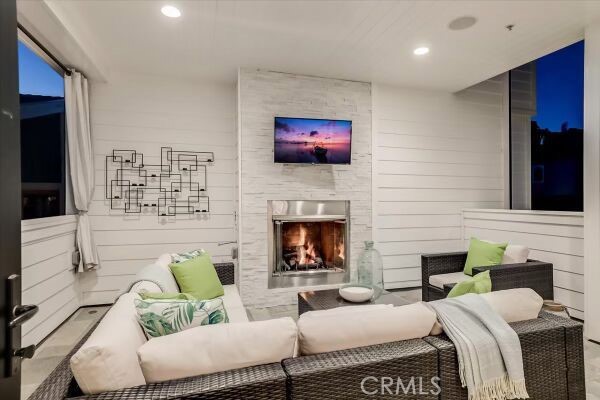 Detail Gallery Image 38 of 55 For 512 1/2 Jasmine Ave, Corona Del Mar,  CA 92625 - 2 Beds | 2/1 Baths