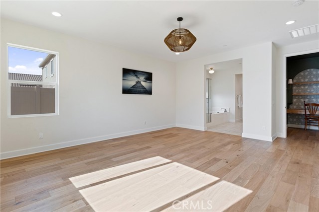Image 20 of 49 For 30047 Merrick Lane