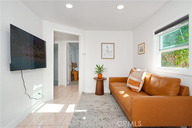 7229 Tegner Drive, Rosemead CA: https://media.crmls.org/medias/e7dc96fc-9c45-4eda-81a8-14e84ed6d744.jpg