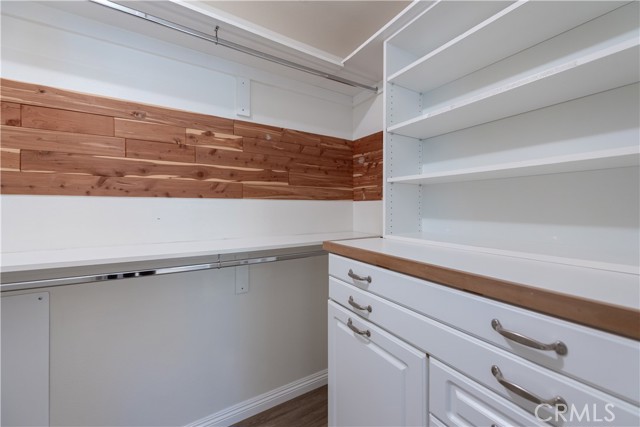 23 Bower Tree, Irvine CA: https://media.crmls.org/medias/e7dd8138-55c1-4302-a8a7-5e693ff033d5.jpg