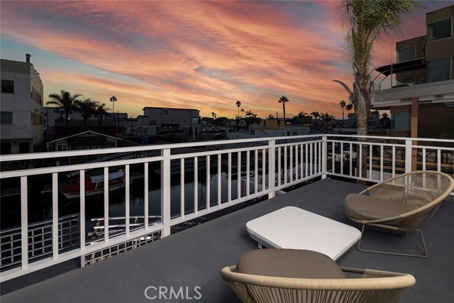 Detail Gallery Image 18 of 37 For 16755 Bay View Dr, Huntington Beach,  CA 92649 - 4 Beds | 2/1 Baths