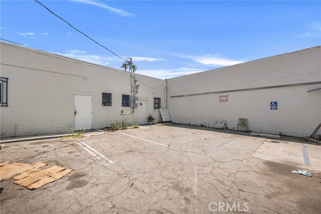 Image 9 of 22 For 1550 San Fernando Road