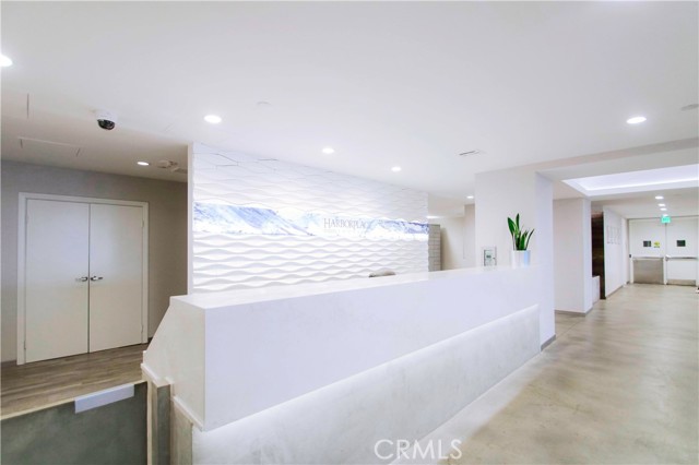 Detail Gallery Image 40 of 57 For 525 E Seaside Way #305,  Long Beach,  CA 90802 - 2 Beds | 1/1 Baths