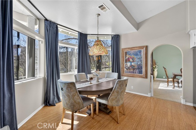 Detail Gallery Image 12 of 56 For 37321 Ironwood Dr, Yucaipa,  CA 92399 - 4 Beds | 3/1 Baths