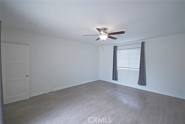 10622 Zelzah Avenue, Granada Hills CA: https://media.crmls.org/medias/e7dfafde-e713-4131-8cd6-4ffc6177ff67.jpg