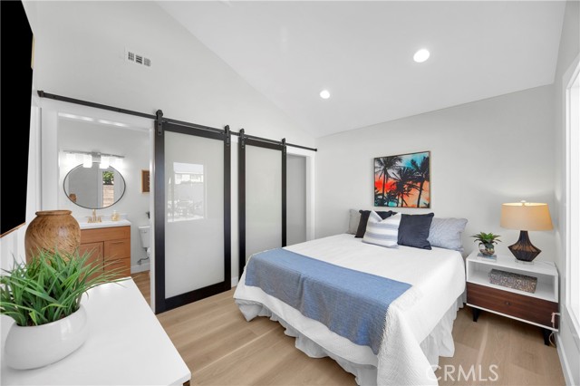 Image 22 of 53 For 8326 Fontainbleau Way