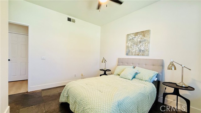 11958 Sunstone Court, Eastvale CA: https://media.crmls.org/medias/e7e1072c-a5d6-450f-8392-0b5463273a58.jpg