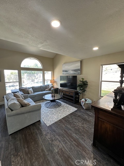 Detail Gallery Image 53 of 73 For 1140 Jonah Dr, Corona,  CA 92882 - 5 Beds | 2/1 Baths