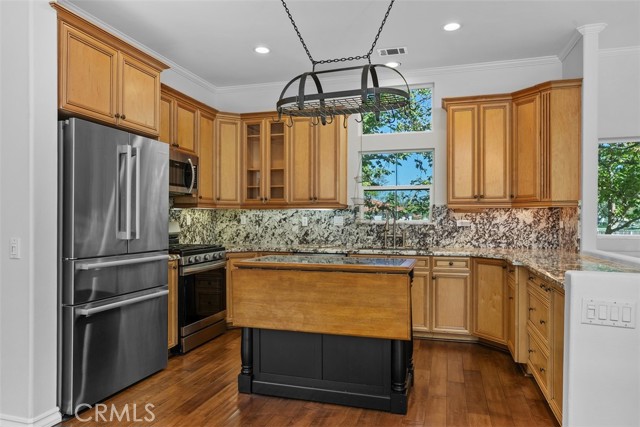231 Montana Del Lago, Rancho Santa Margarita CA: https://media.crmls.org/medias/e7e2cb89-c5e4-4f90-91db-f62d6cfebba5.jpg